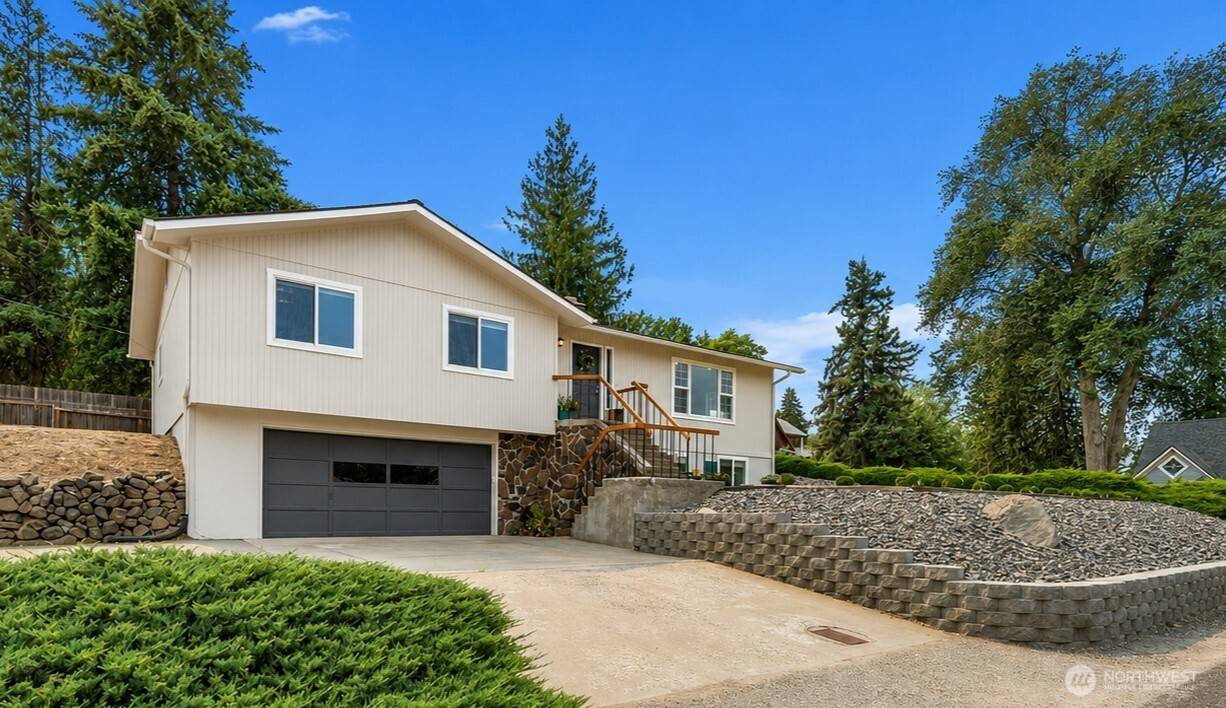 100 Valley ST, Cashmere, WA 98815
