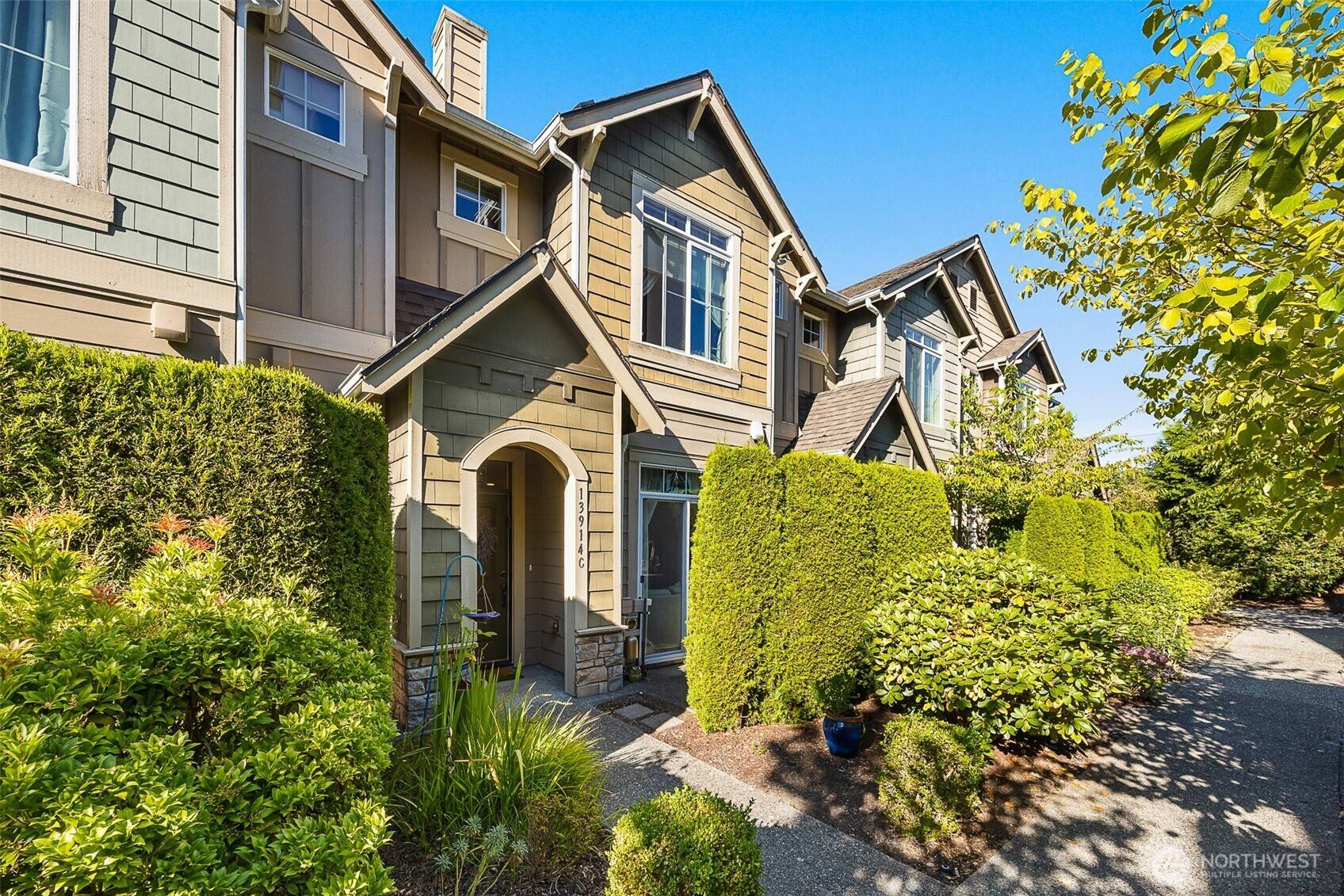 13914 North Pointe Circle #C, Mill Creek, WA 98012