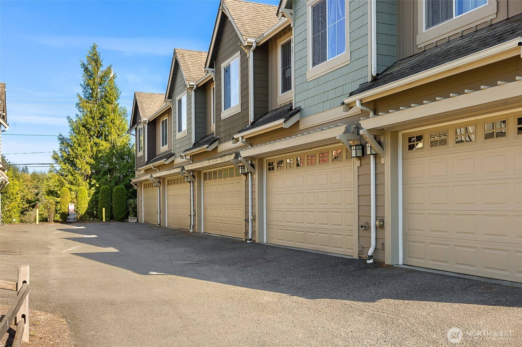 13914 North Pointe Circle #C, Mill Creek, WA 98012