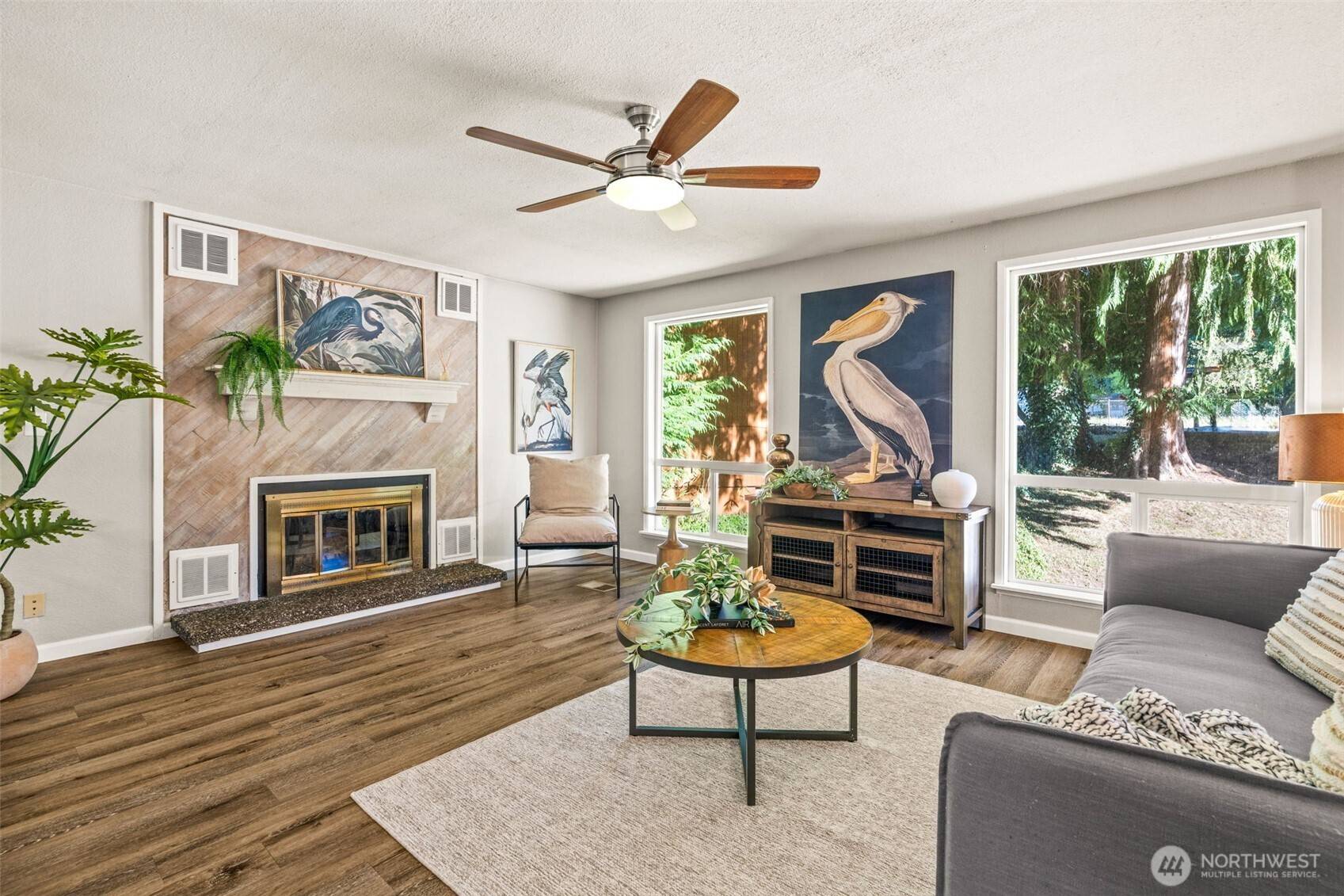 2136 NW Clinton AVE, Poulsbo, WA 98370