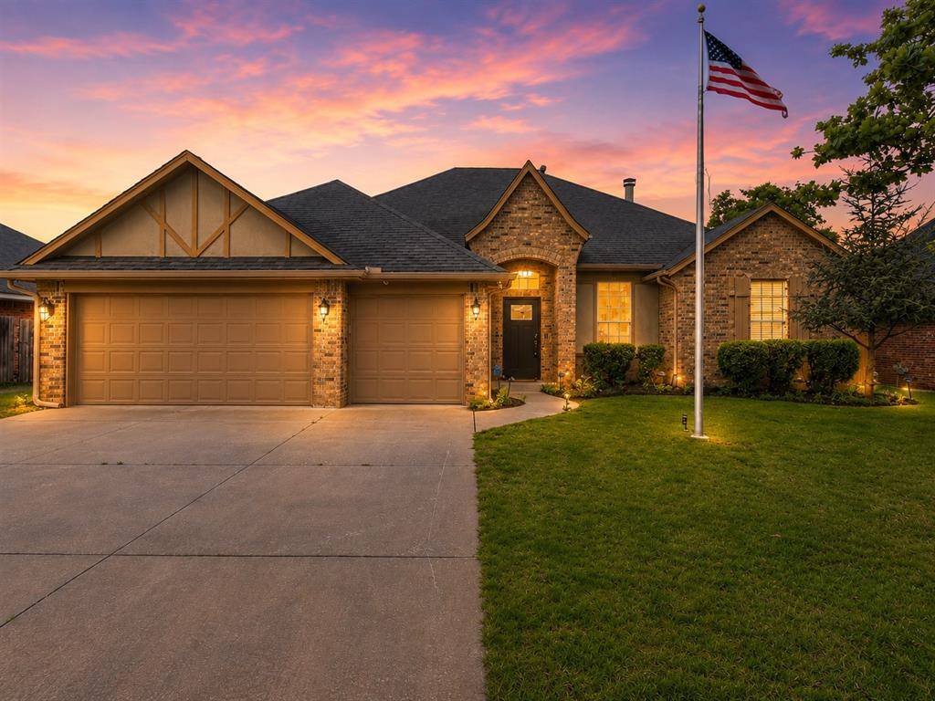 13161 Red Oak DR, Choctaw, OK 73020