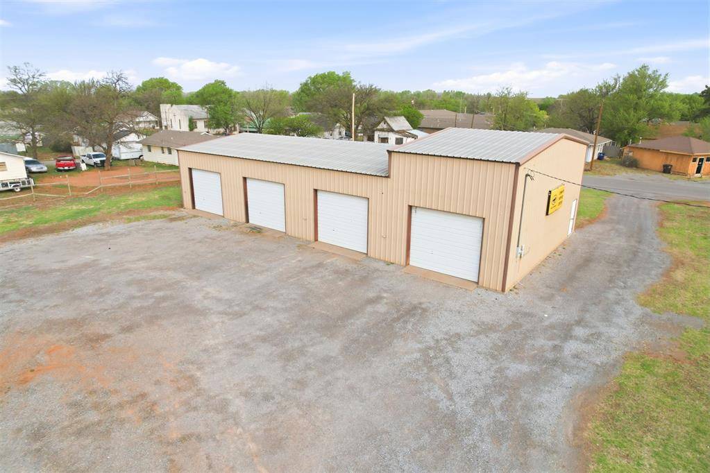 120 N Carnegie ST, Carnegie, OK 73015