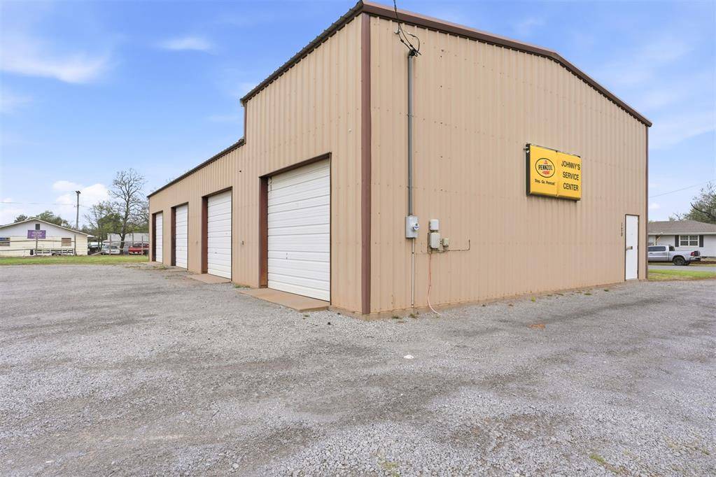 120 N Carnegie ST, Carnegie, OK 73015