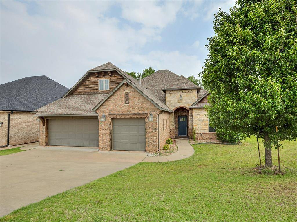 2613 NE 14th ST, Moore, OK 73160