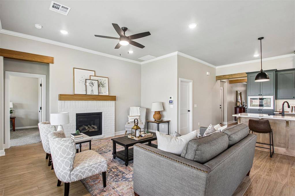 4817 Sundowner LN, Edmond, OK 73034