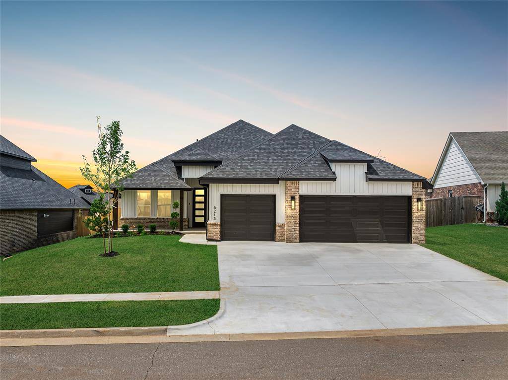 8213 NW 152nd ST, Edmond, OK 73013