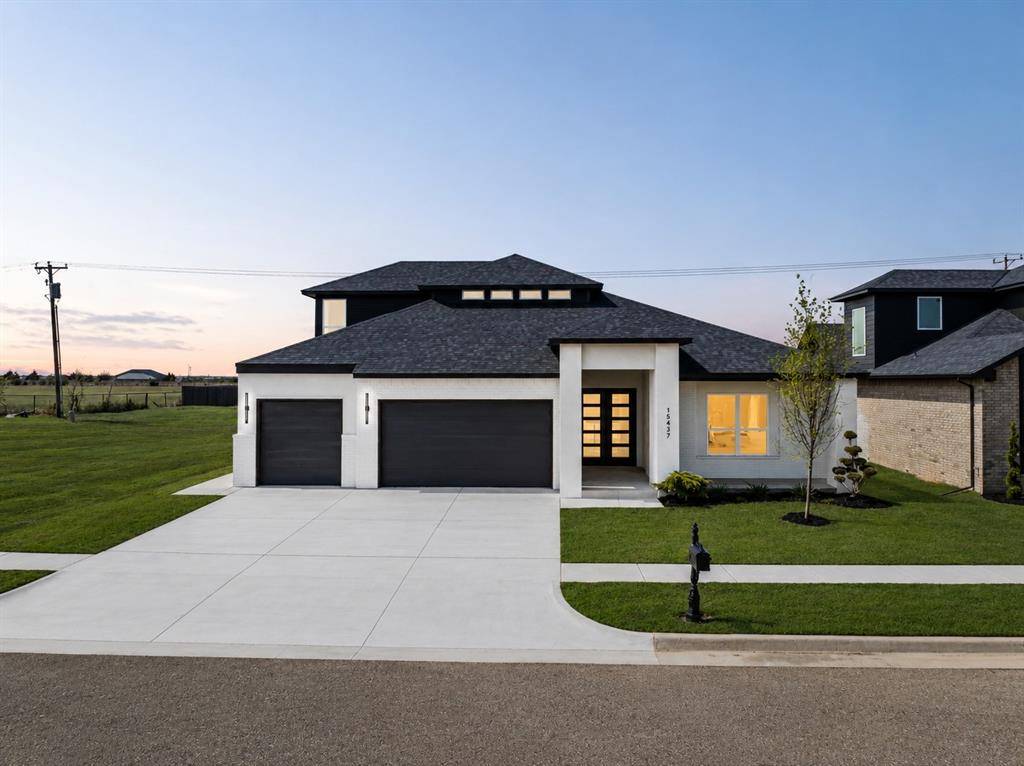 15437 Capri LN, Edmond, OK 73013
