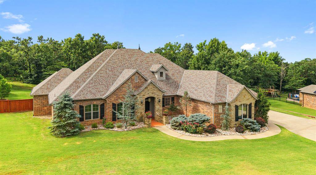 4160 Newburg DR, Choctaw, OK 73020