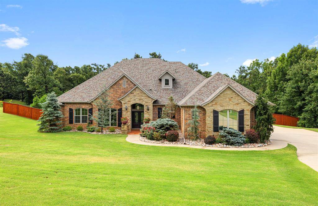 4160 Newburg DR, Choctaw, OK 73020