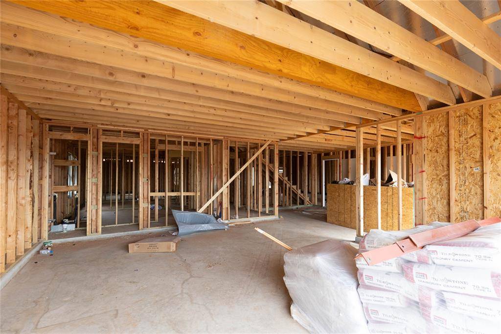 12501 SW 31st ST, Yukon, OK 73099