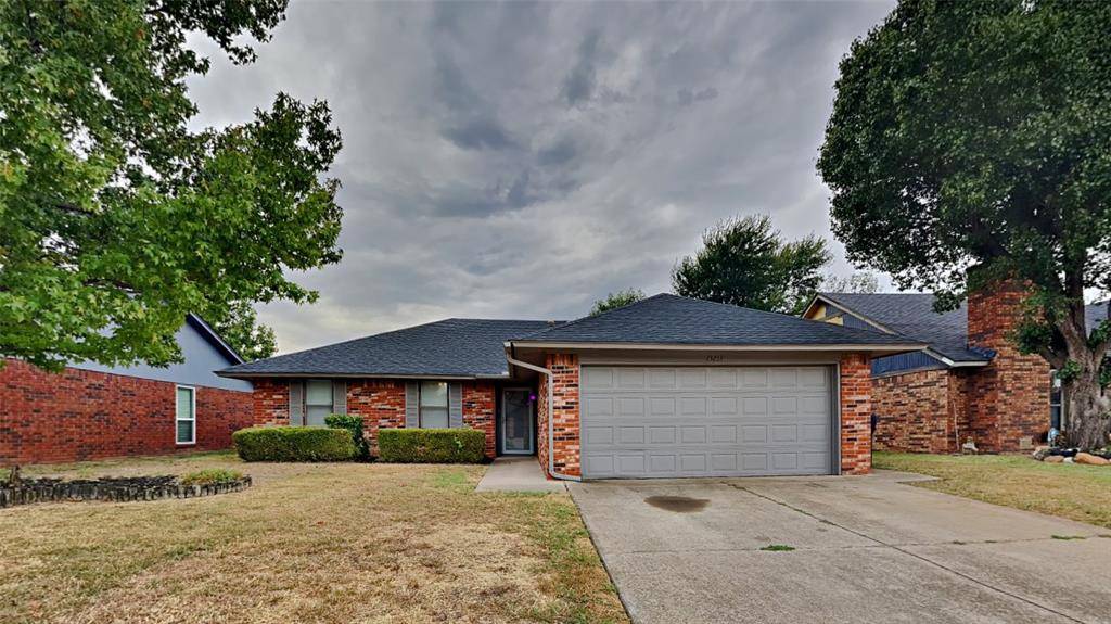 13233 Eastridge DR, Oklahoma City, OK 73170