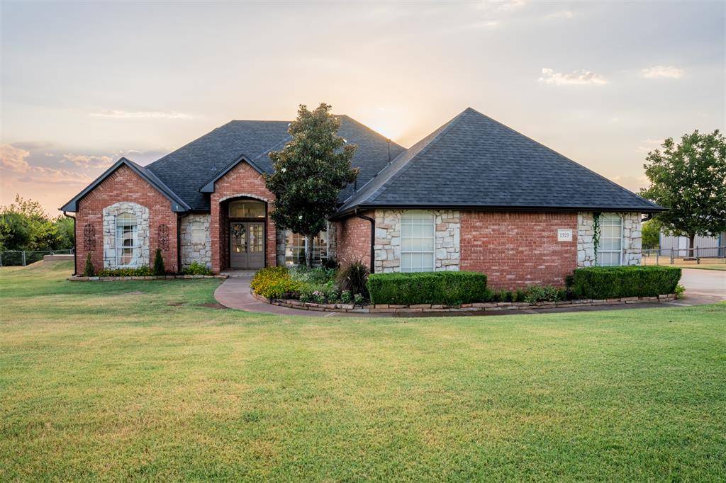1329 S Southersby DR, Mustang, OK 73064