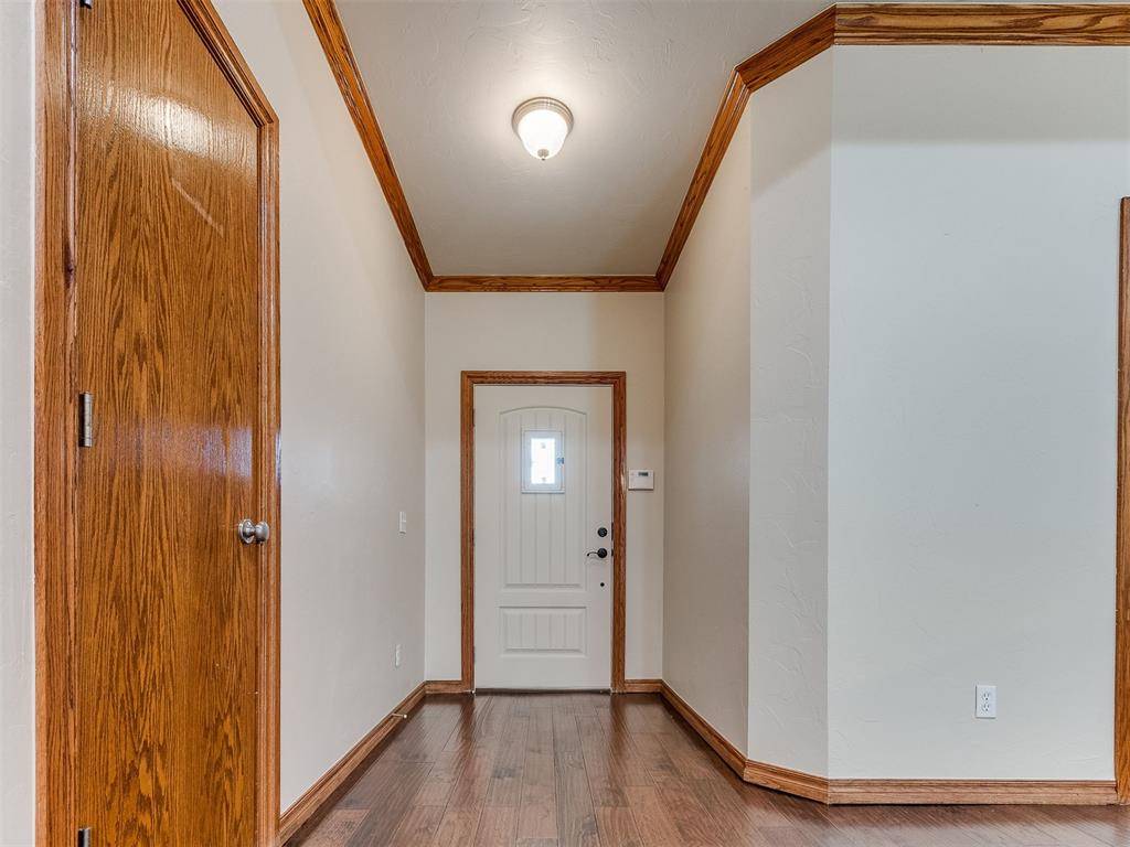 428 Murray DR, Choctaw, OK 73020