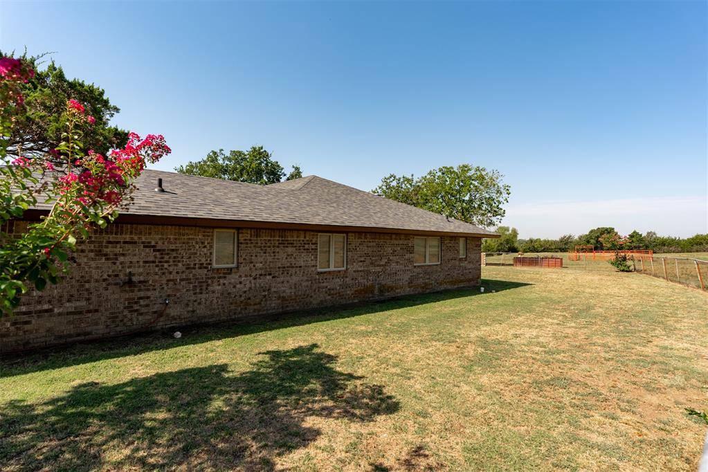 108159 56 HWY, Okemah, OK 74859