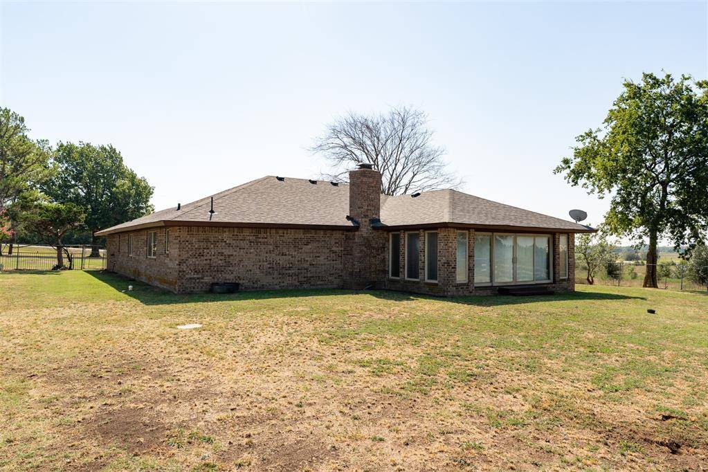 108159 56 HWY, Okemah, OK 74859
