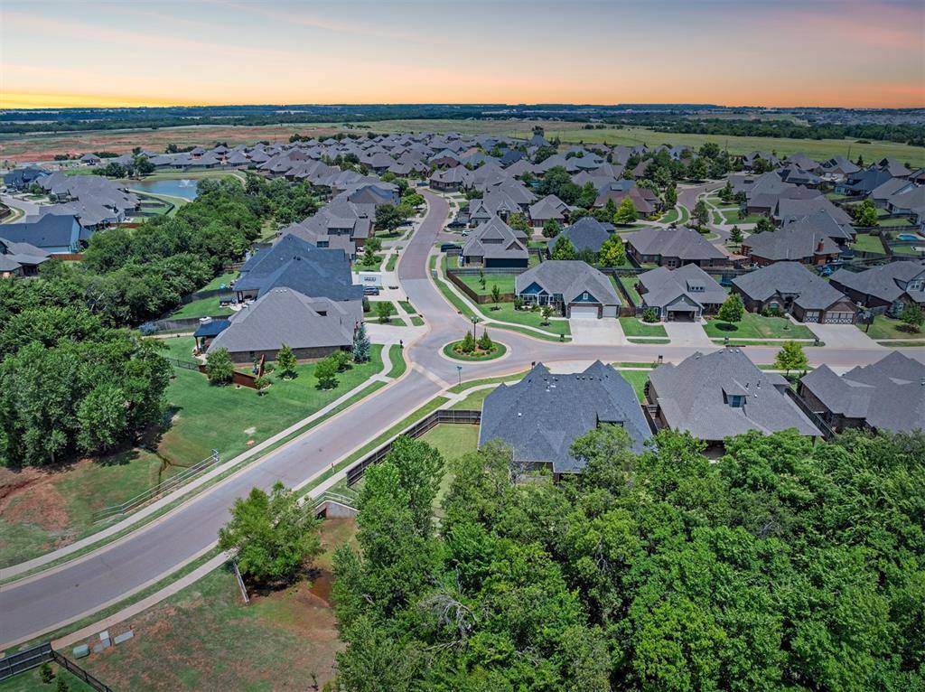 14640 Rochefort LN, Yukon, OK 73099