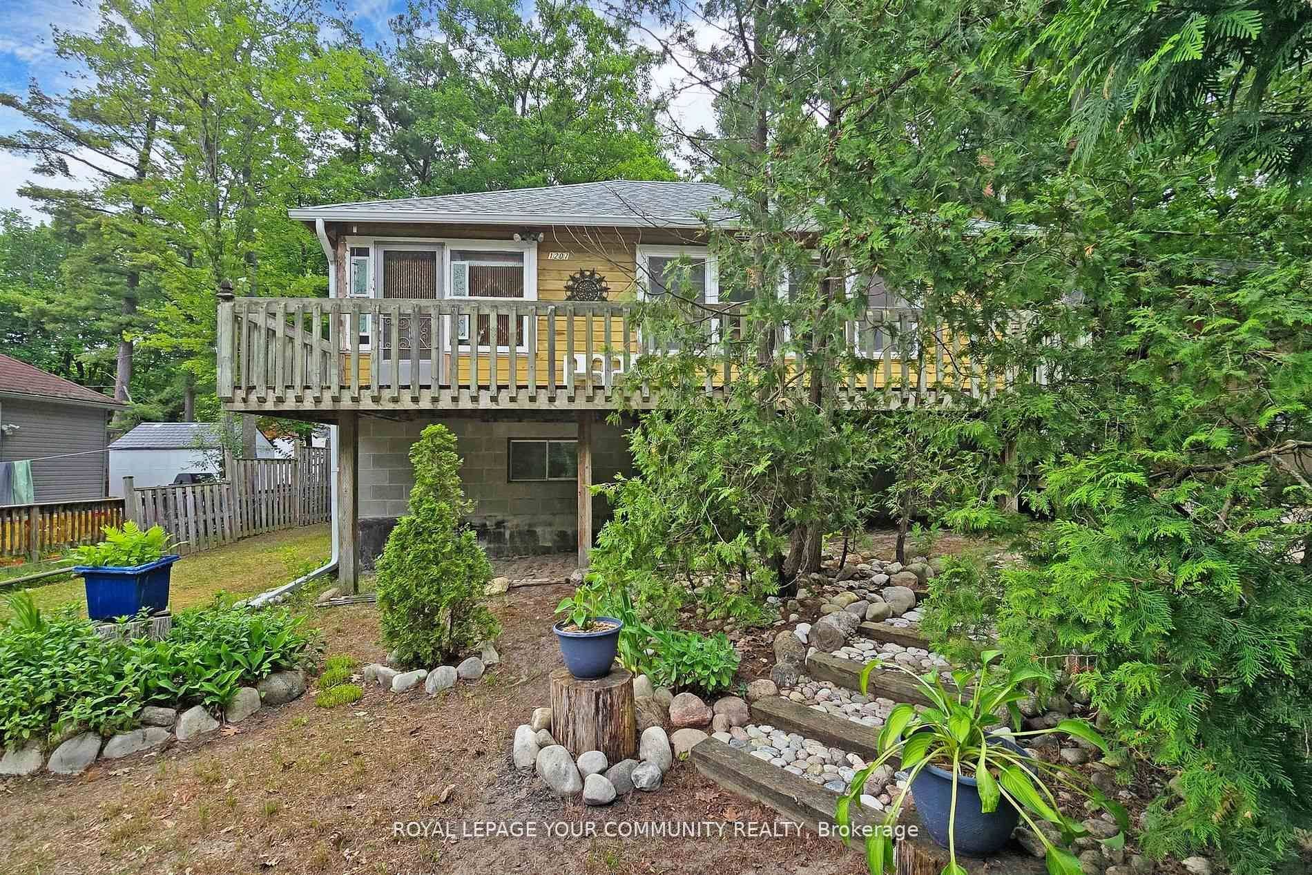 1207 Tiny Beaches RD S, Tiny, ON L0L 2T0