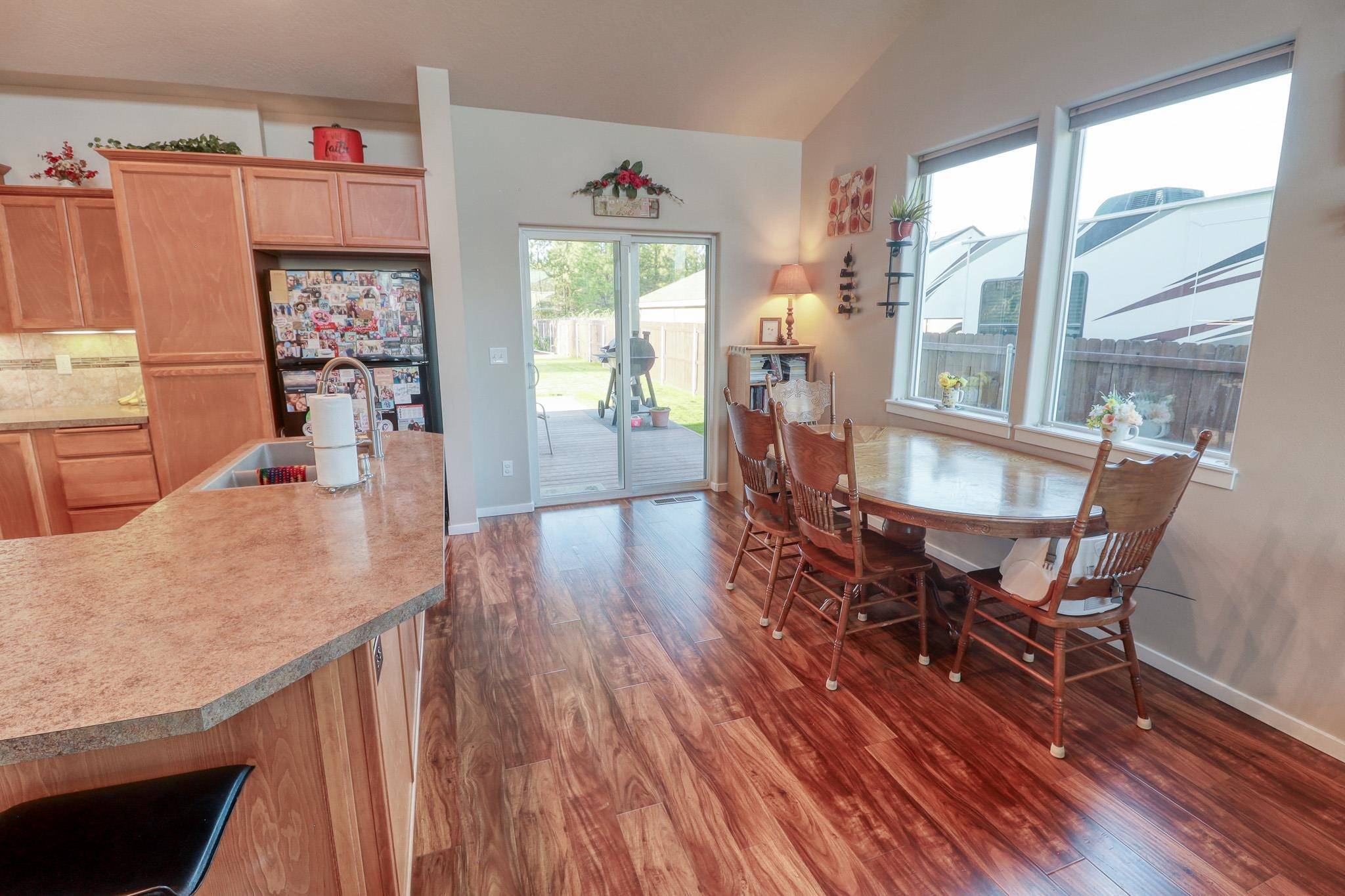 325 E Parker Ct, Colbert, WA 99005