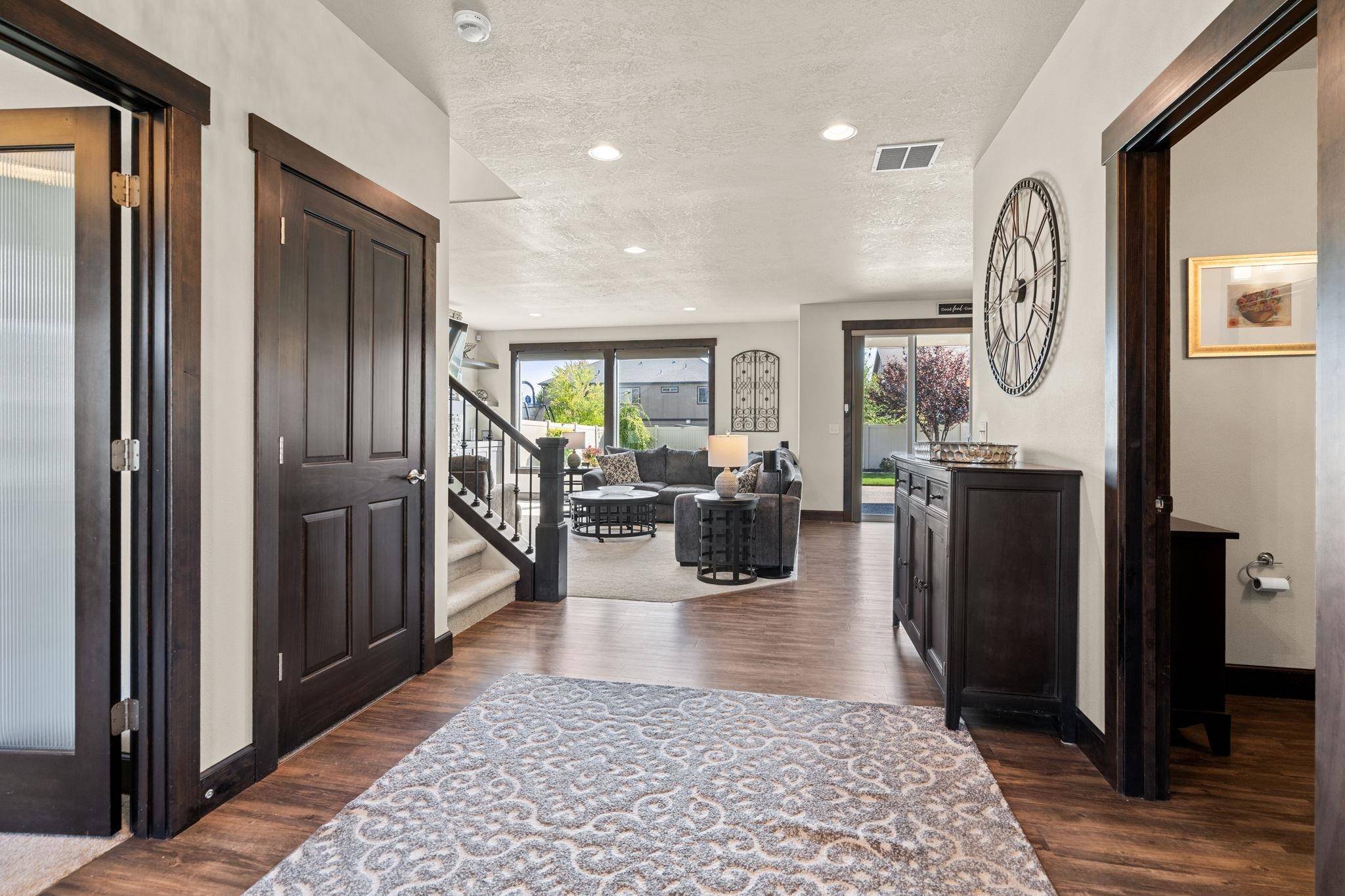17706 E Belleaire Dr, Greenacres, WA 99016