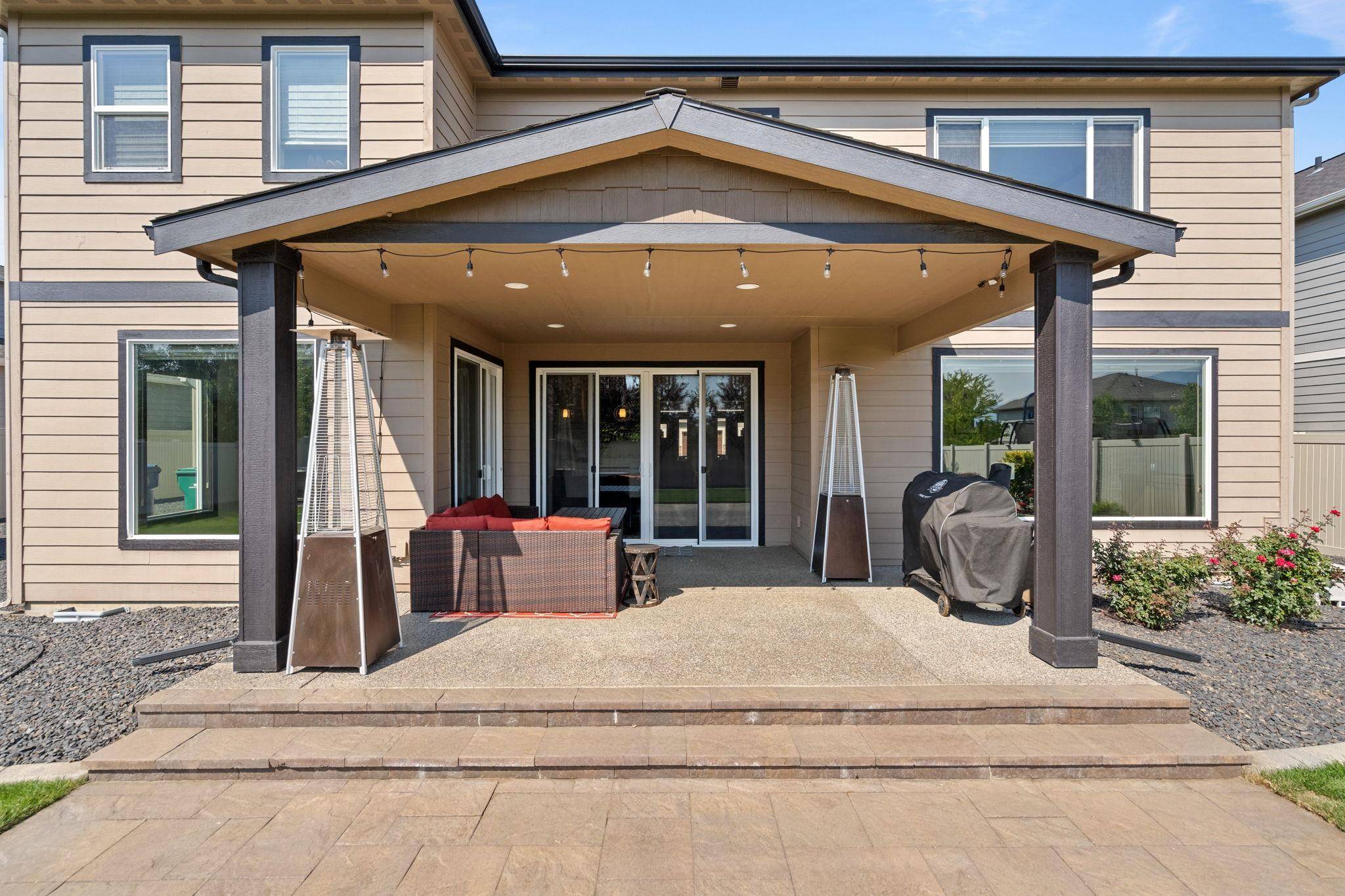 17706 E Belleaire Dr, Greenacres, WA 99016
