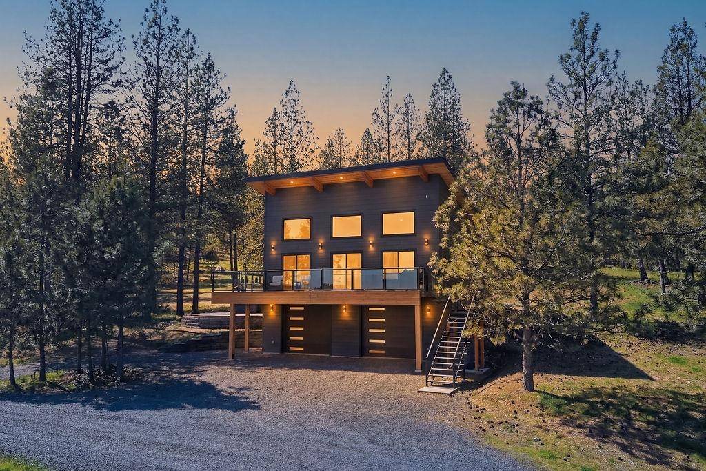 26435 N Spotted Rd, Deer Park, WA 99006