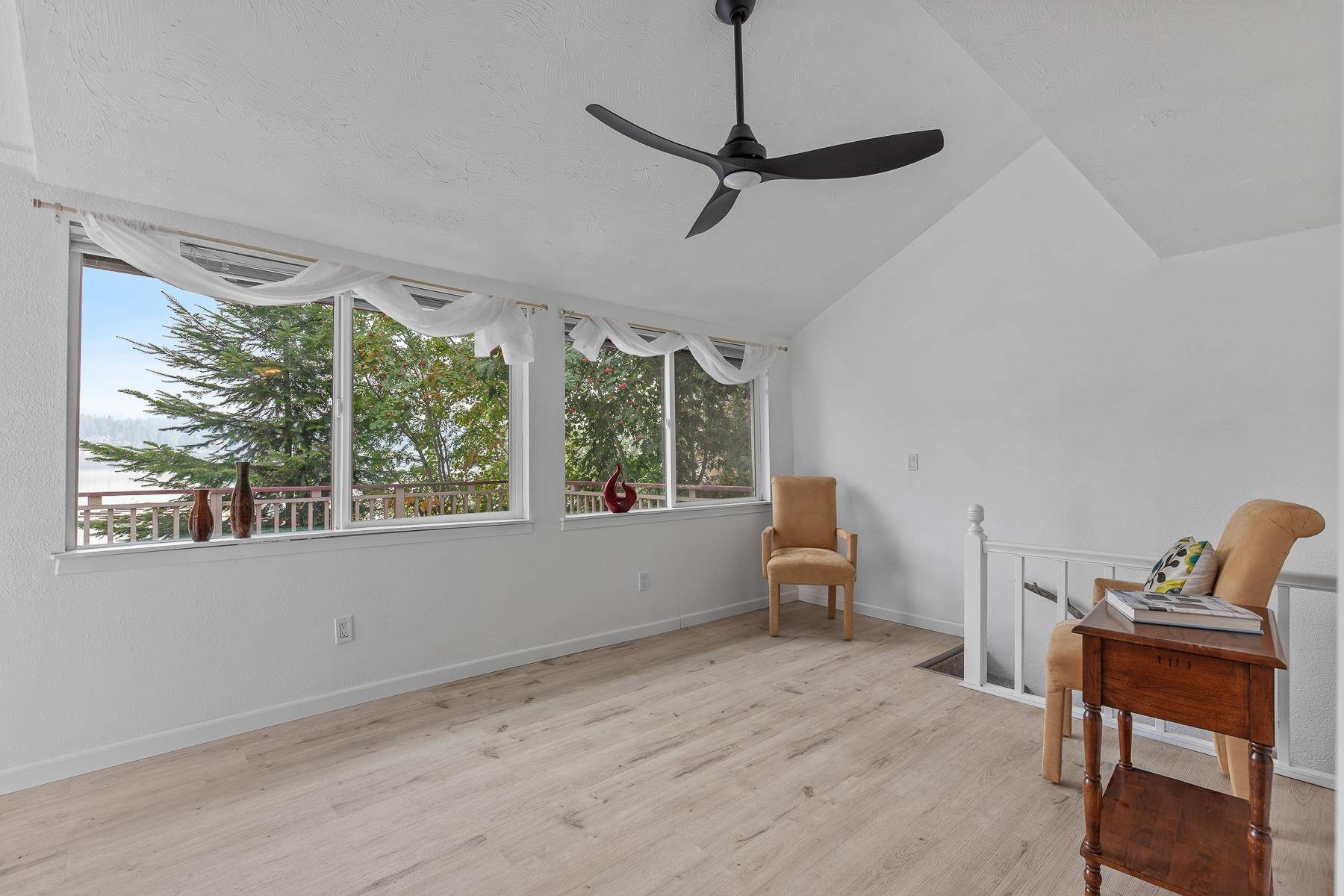 11661 N Honeymoon Bay Rd, Newman Lake, WA 99025