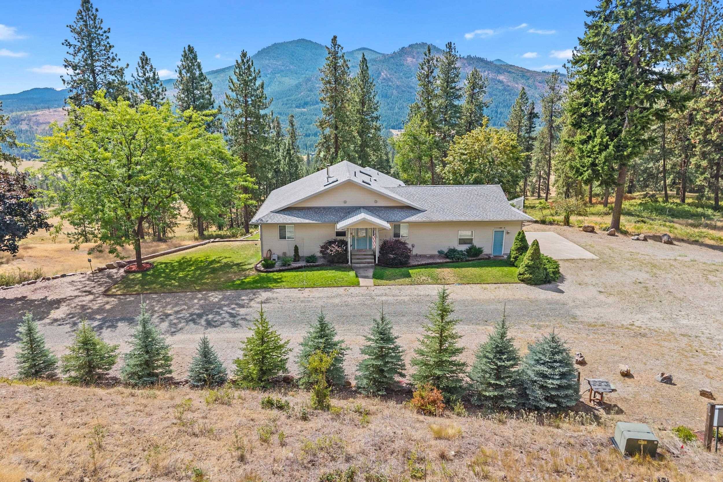 2024 Summit Valley Q Rd, Addy, WA 99101