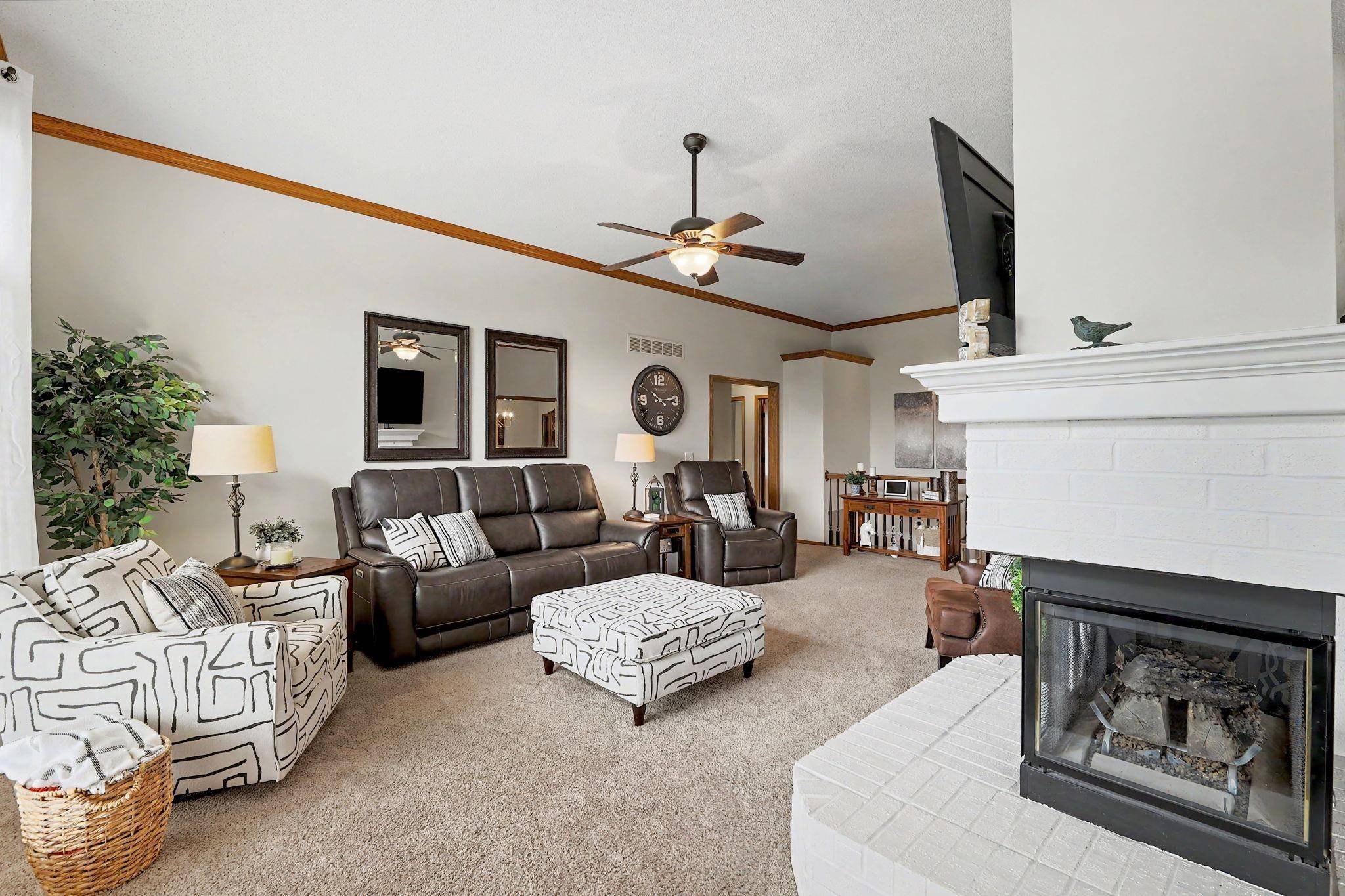 108 N Rainbow Lake Road, Wichita, KS 67235