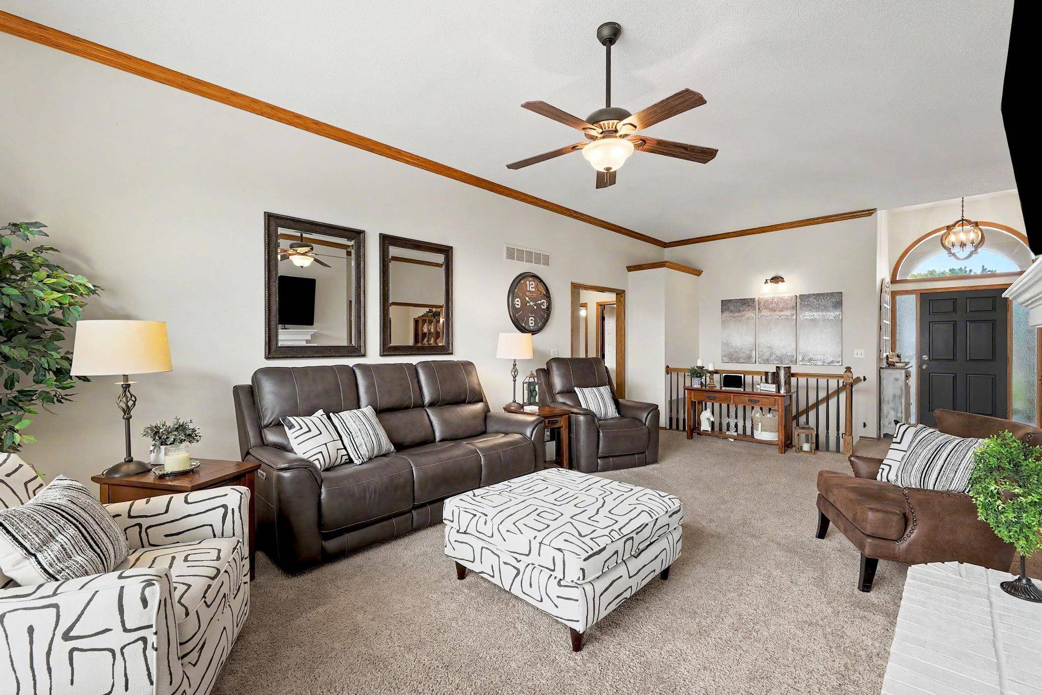 108 N Rainbow Lake Road, Wichita, KS 67235