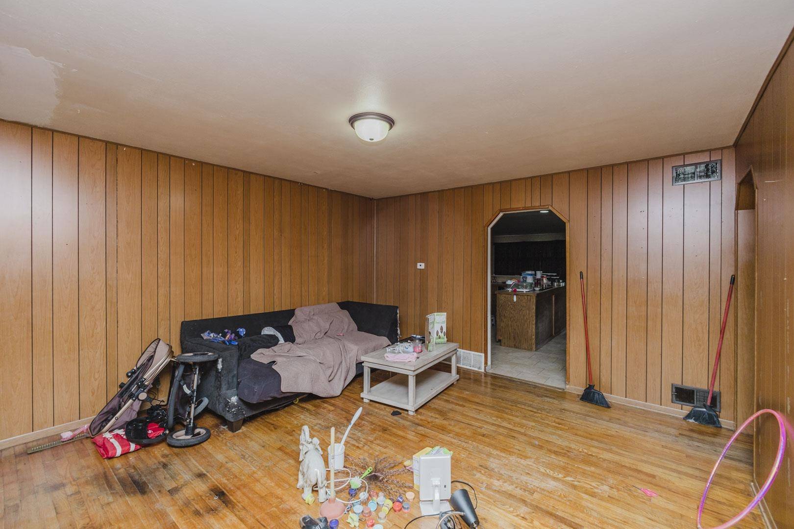 1942 N Jeanette, Wichita, KS 67203