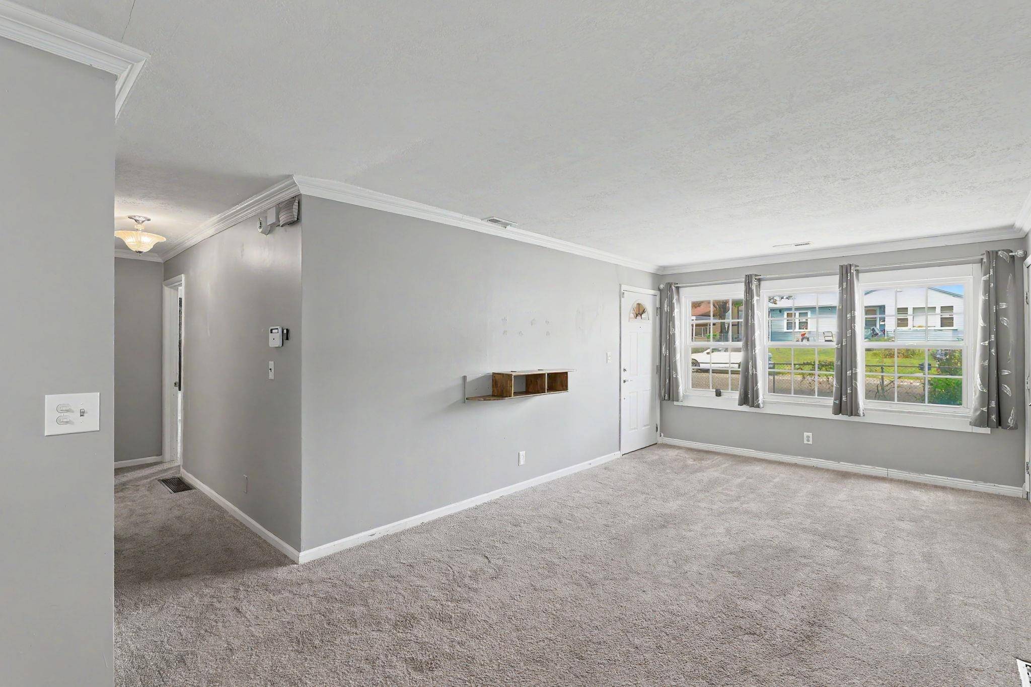 2746 N Iva, Wichita, KS 67220