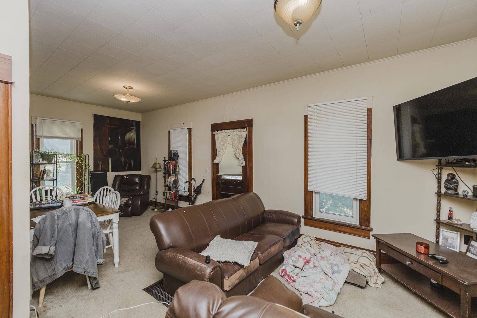 121 S Highland, Conway Springs, KS 67031