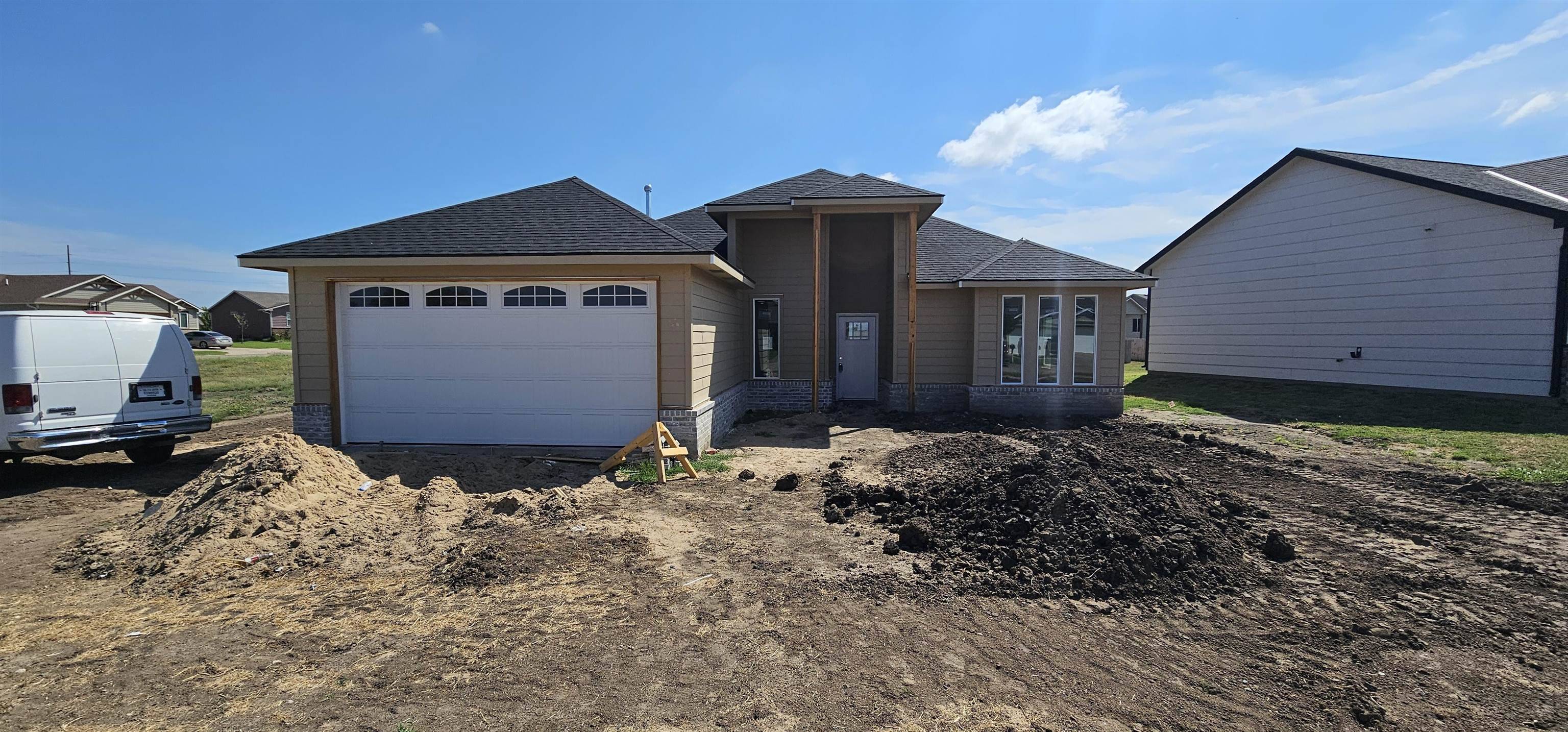 728 N Red Bud Ave., Valley Center, KS 67147