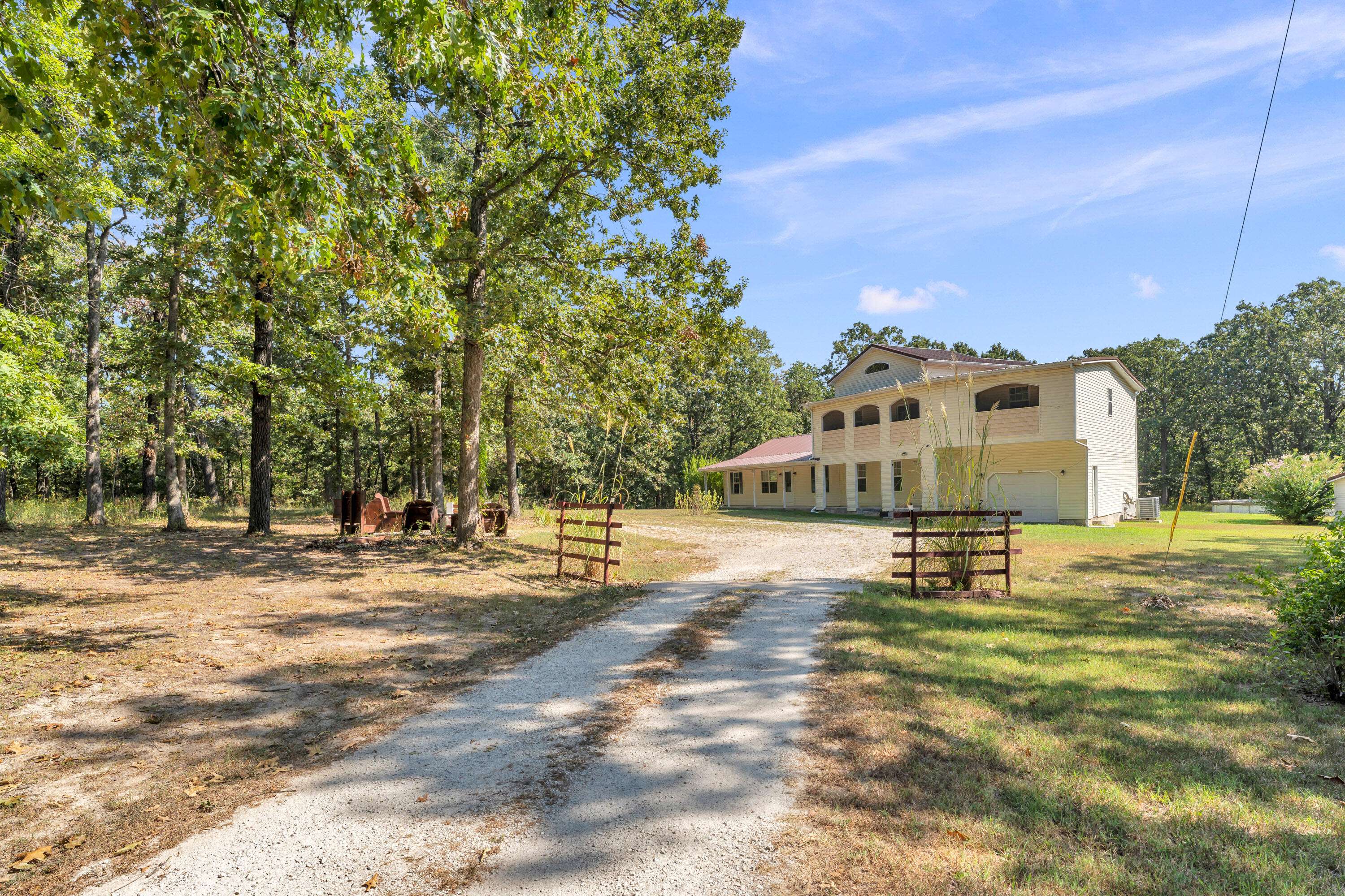 107 Candlewood RD, Buffalo, MO 65622