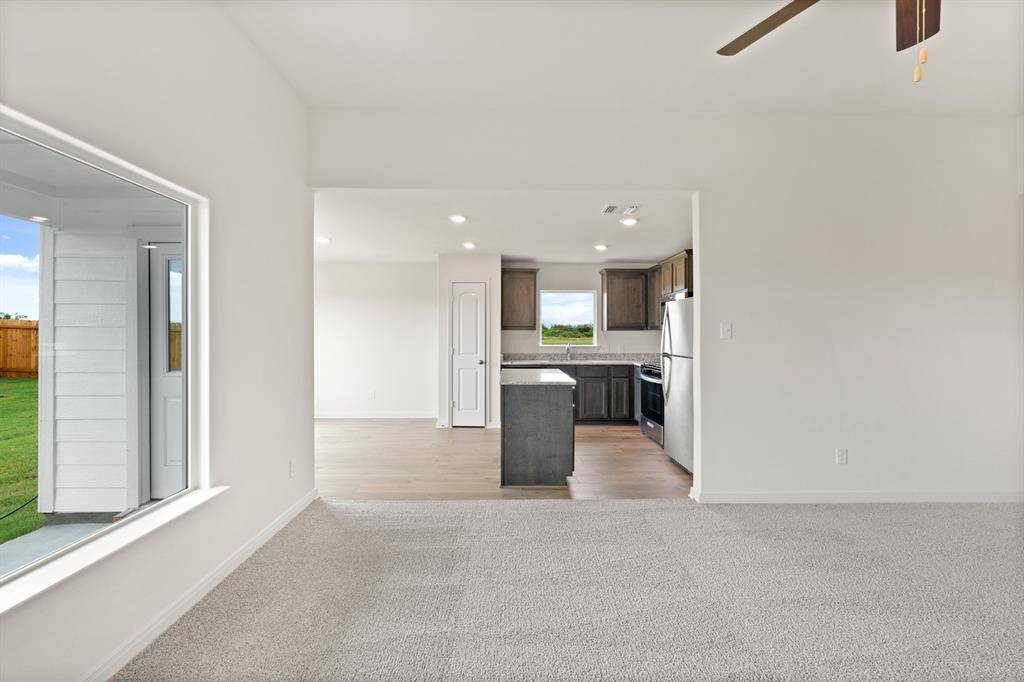 13400 Hang Fire Lane, Cresson, TX 76035