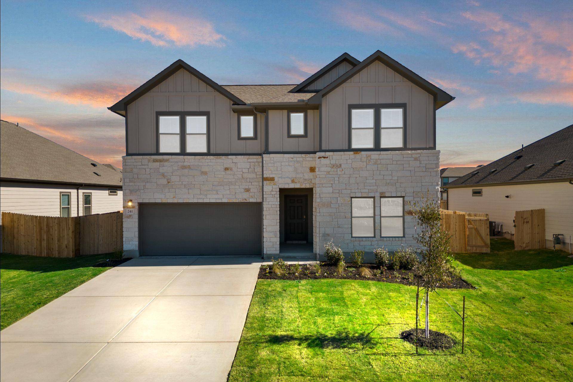 241 Red Tail Hawk LN, Cedar Creek, TX 78612