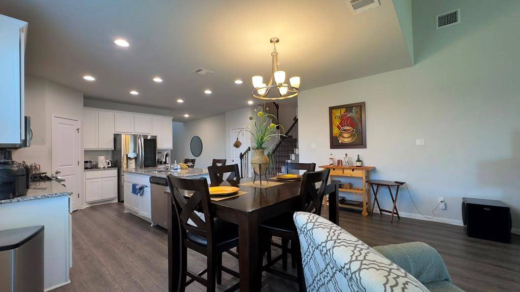 132 Greenock CV, Hutto, TX 78634