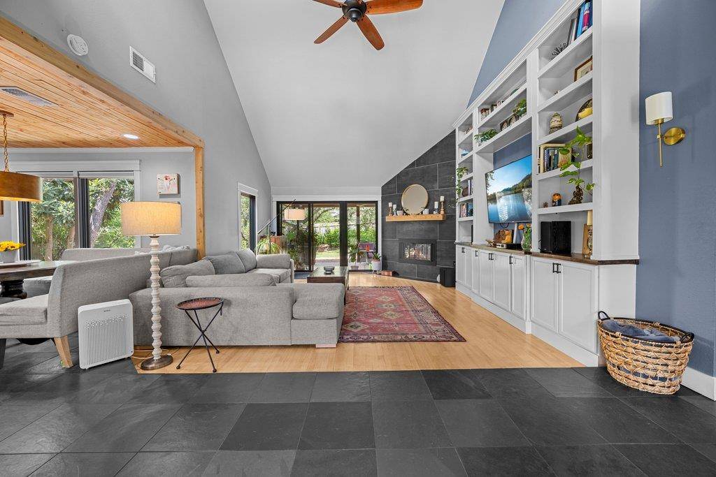 1117 San Augustine DR, Austin, TX 78733
