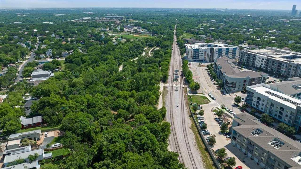 2907 E Martin Luther King Jr BLVD, Austin, TX 78702