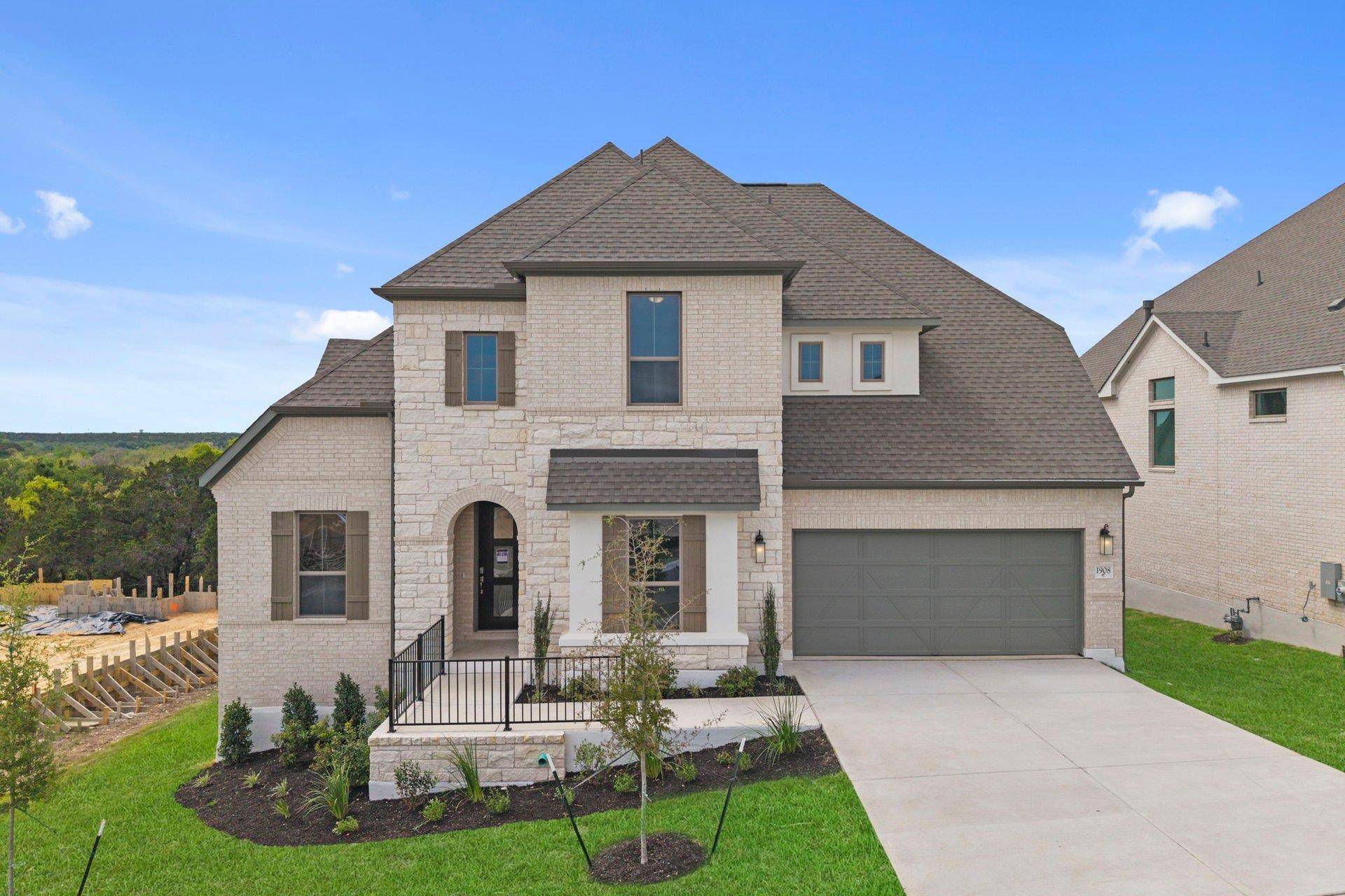 1908 Crimson Sunset DR, Georgetown, TX 78628