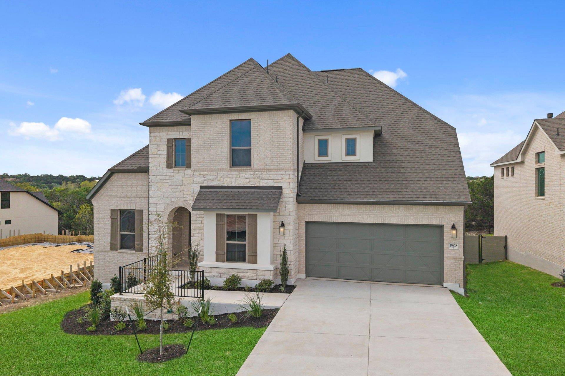 1908 Crimson Sunset DR, Georgetown, TX 78628