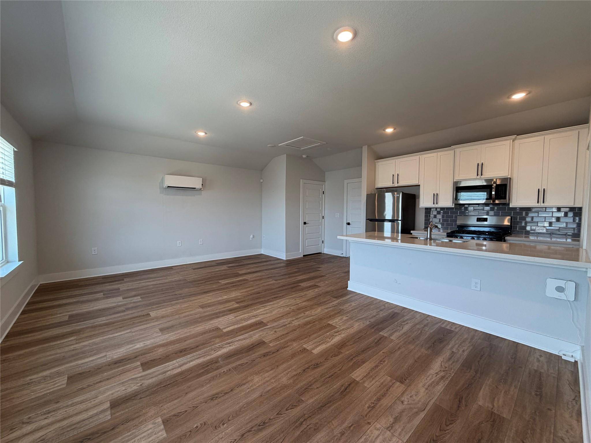 8206-B Corrigan PASS, Austin, TX 78744