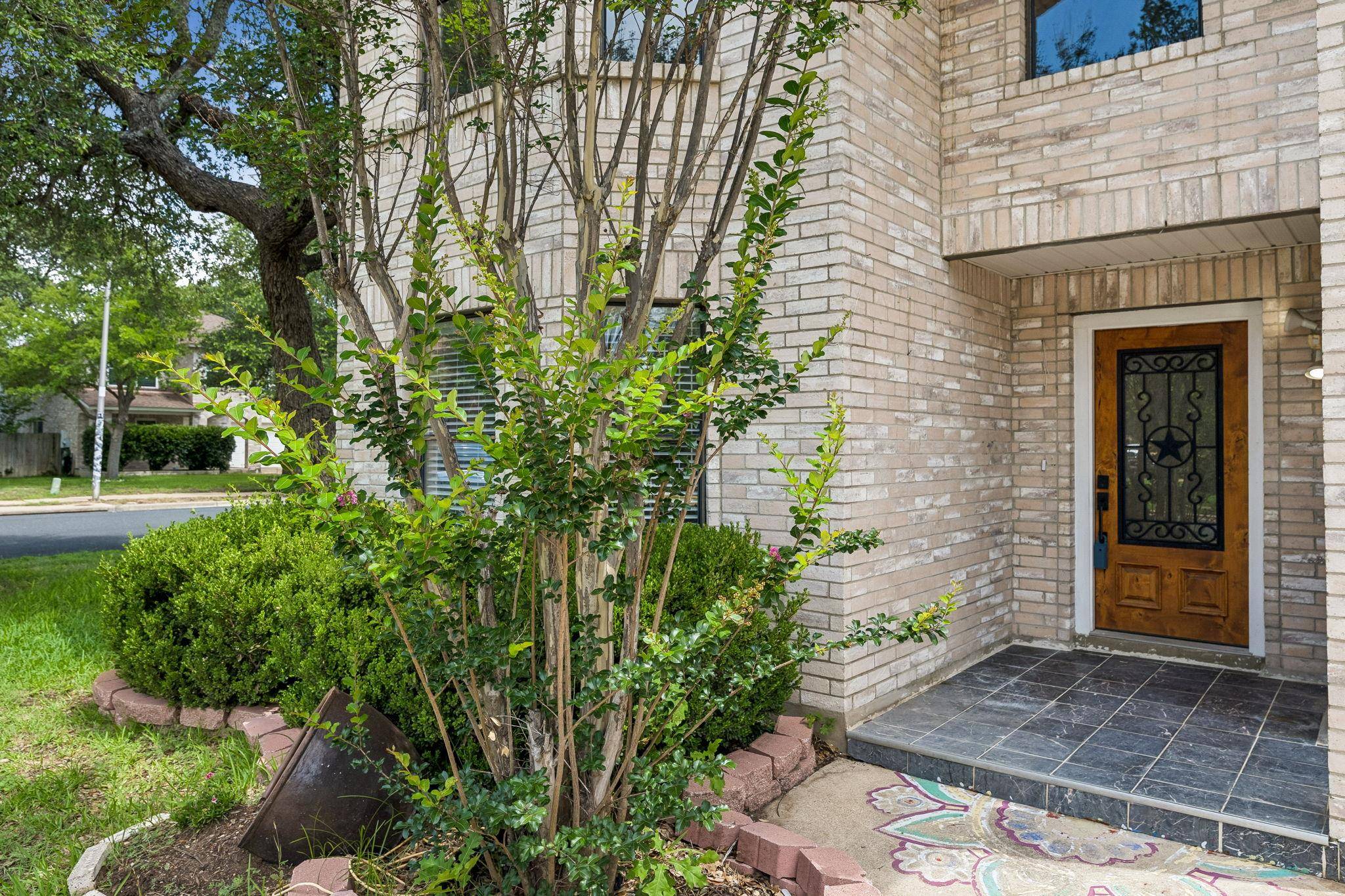 1300 Chalk LN, Cedar Park, TX 78613