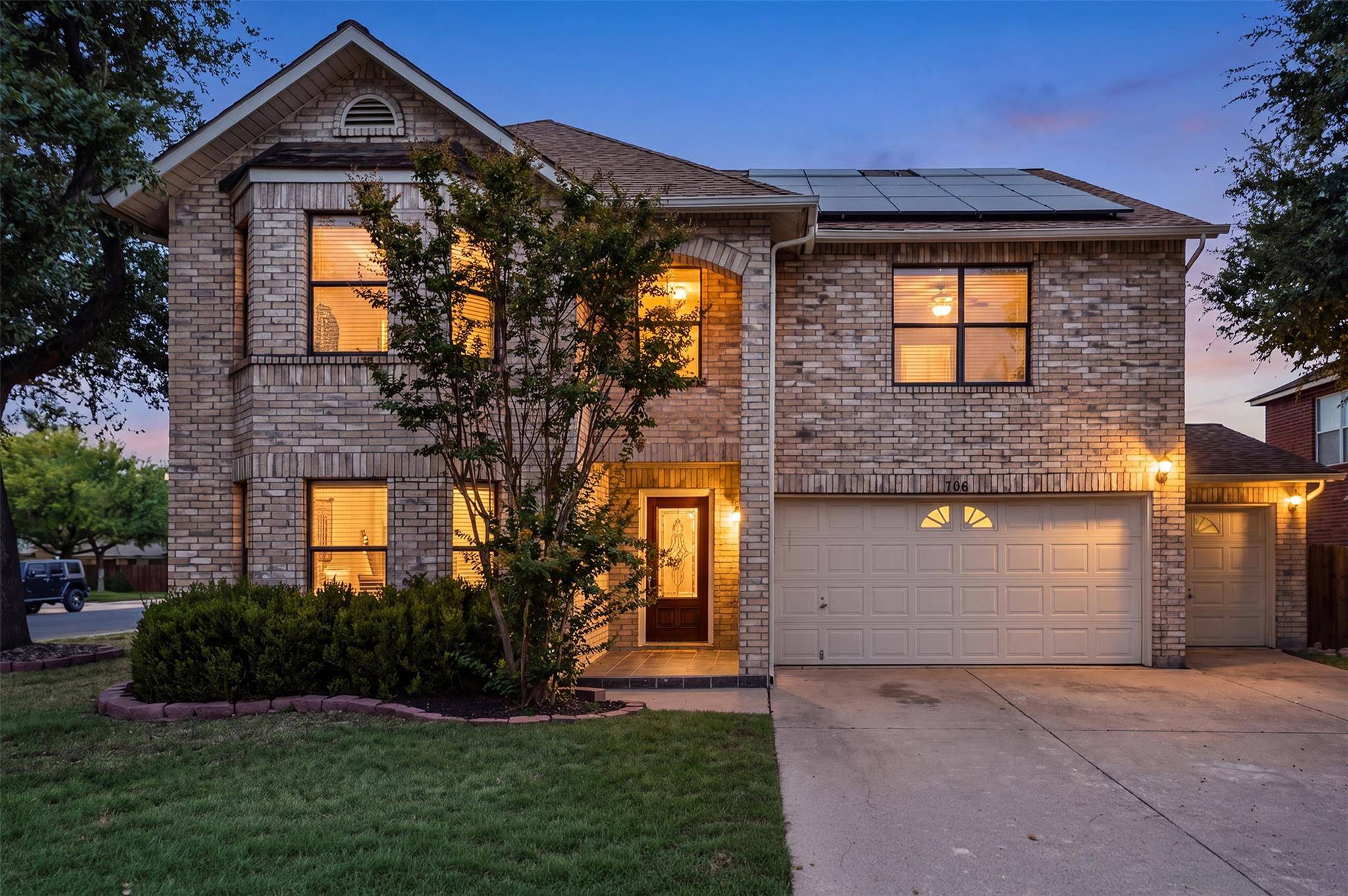 1300 Chalk LN, Cedar Park, TX 78613