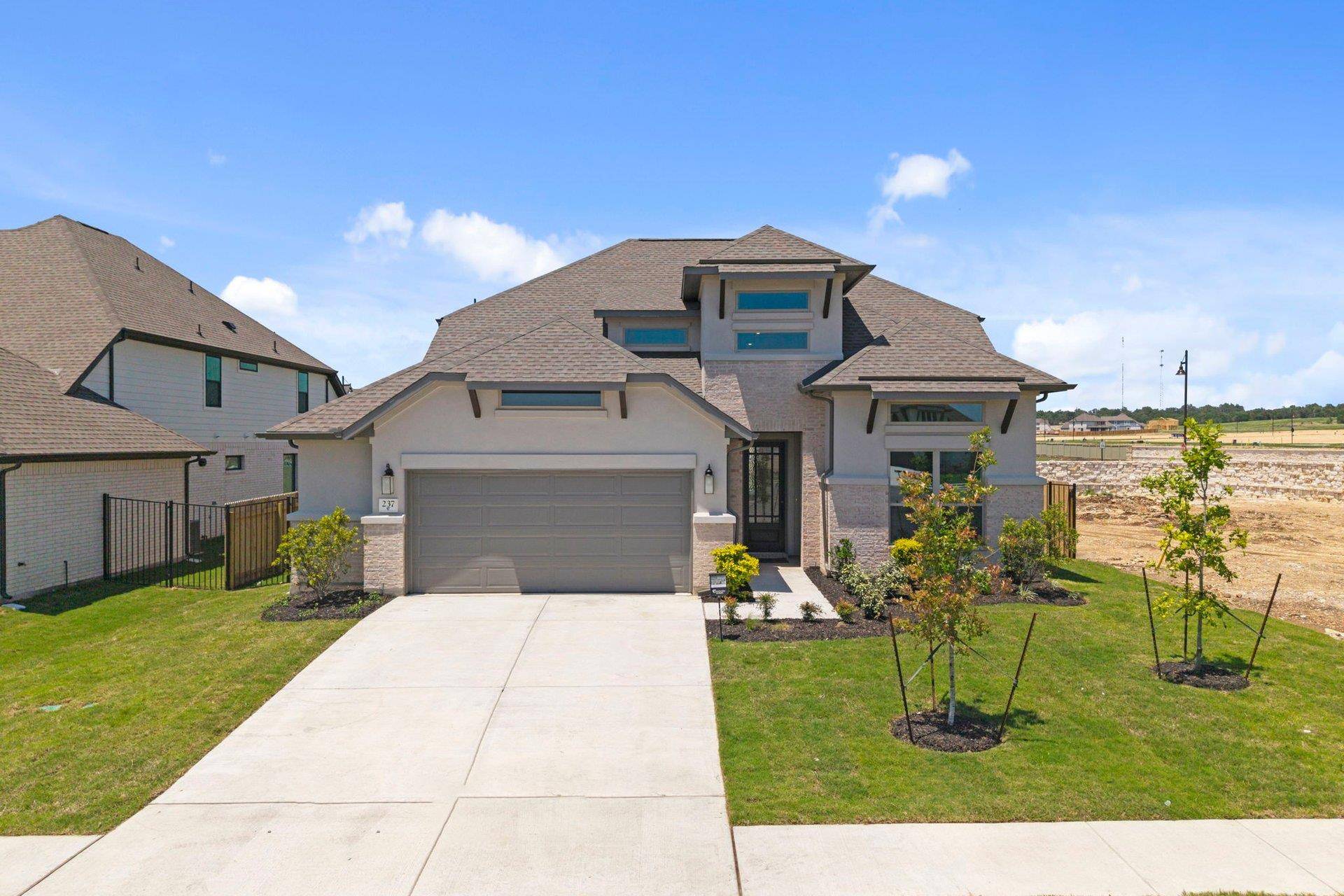 237 Pacific Grove CIR, Liberty Hill, TX 78642
