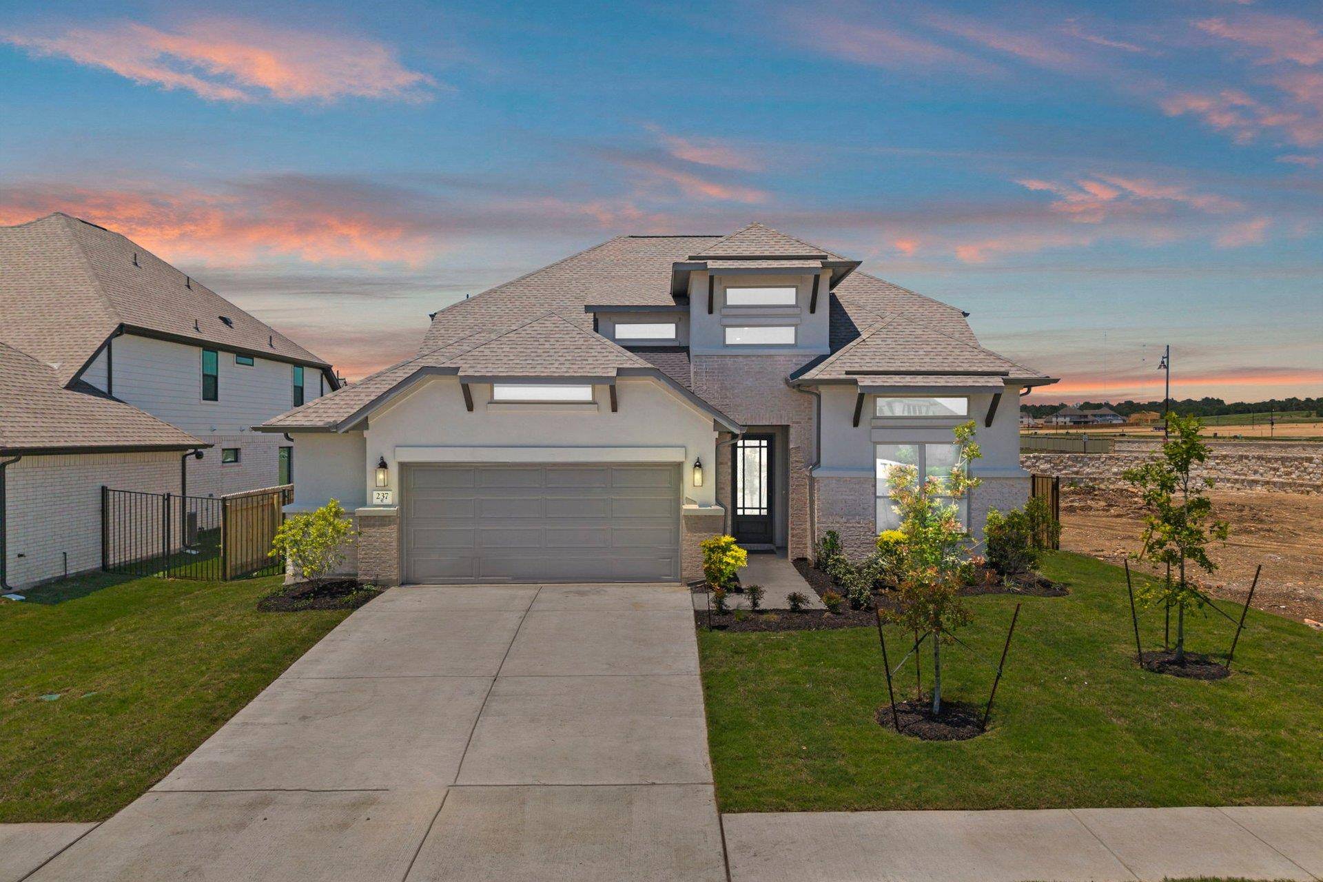 237 Pacific Grove CIR, Liberty Hill, TX 78642