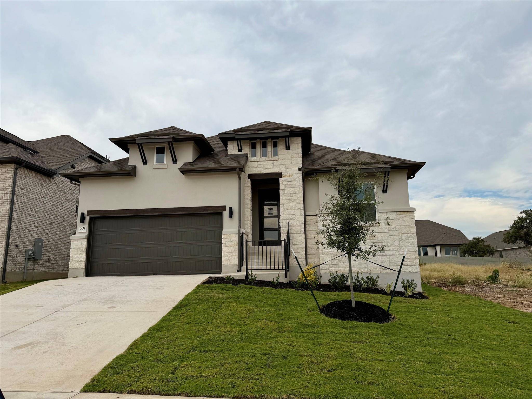 501 Texas Sky DR, Georgetown, TX 78628