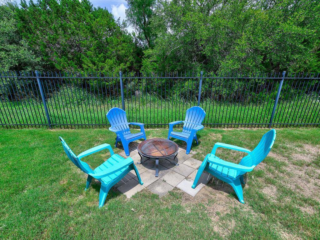 5117 Texas Bluebell DR, Spicewood, TX 78669