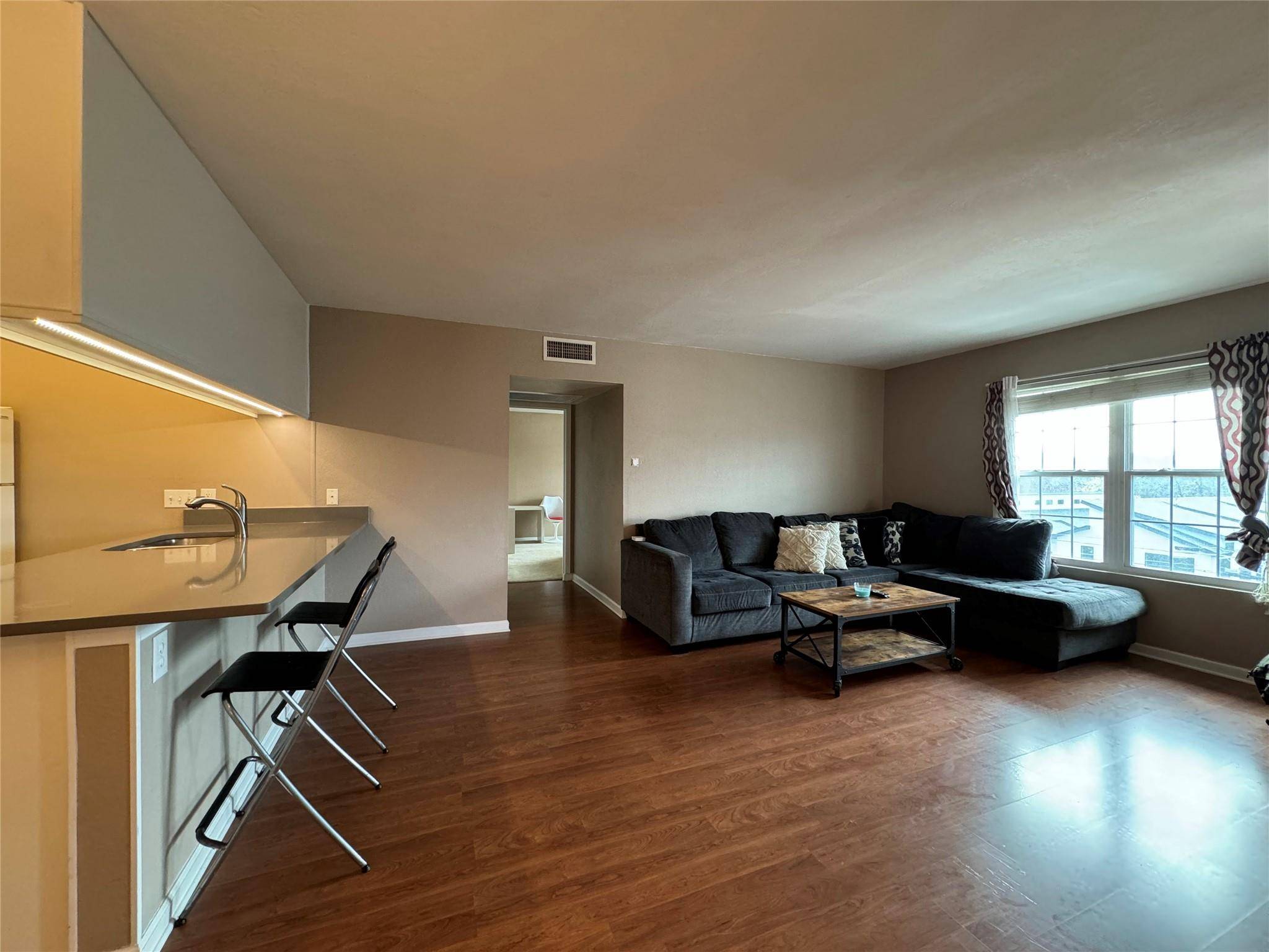 910 Duncan LN #43, Austin, TX 78705