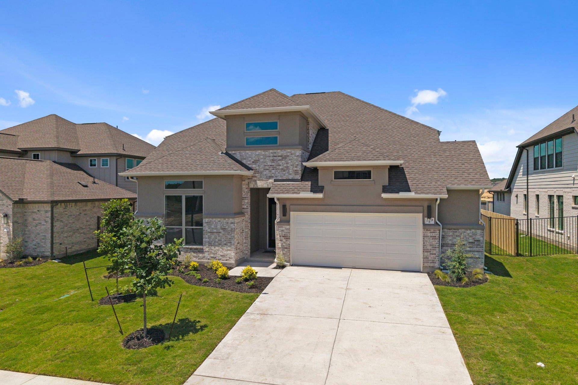 229 Pacific Grove CIR, Liberty Hill, TX 78642